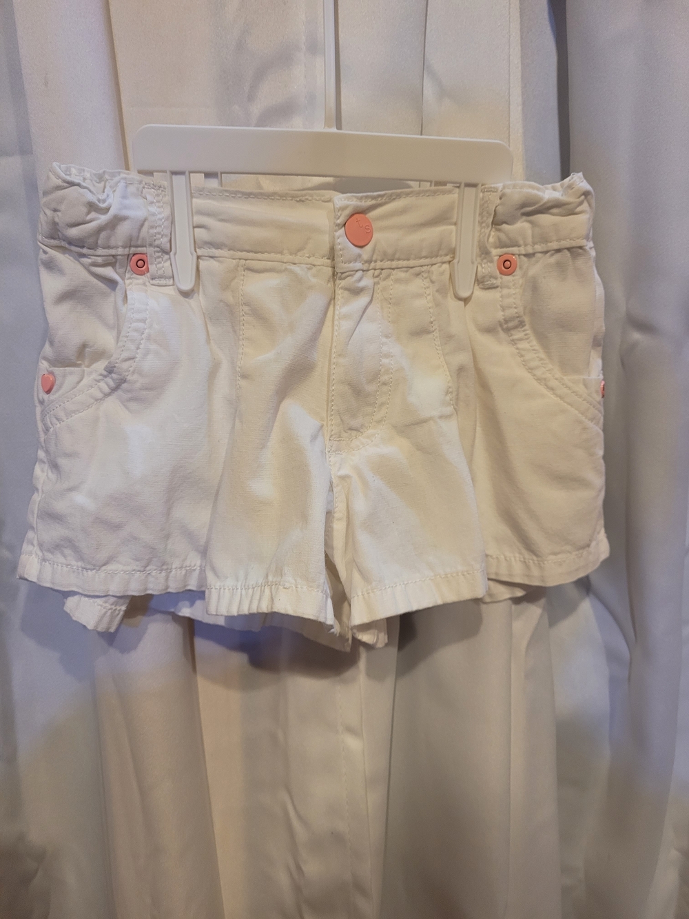 Toughskins Cream Knit Ruffle Shorts